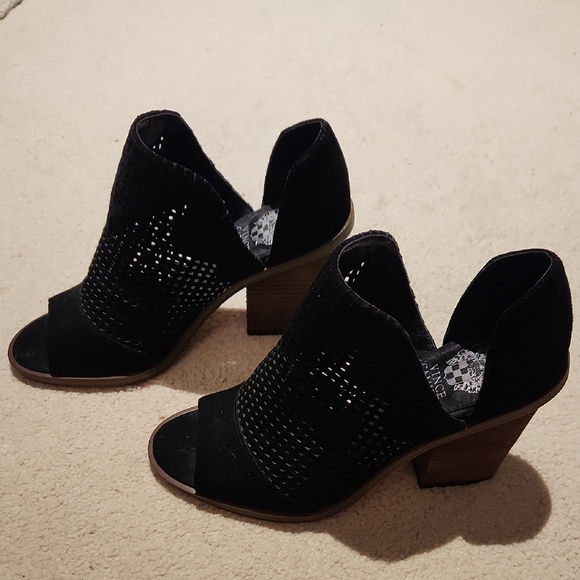 Vince Camuto Black and Brown Mules with Chunky Heel - Picture 3 of 5